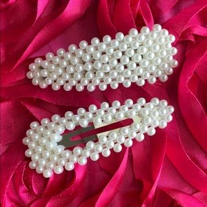 NEW 2019 WHITE PEARL HAIR CLIPS